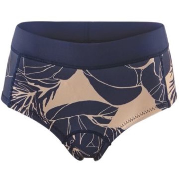 Patagonia Other - PATAGONIA R1 LITE YULEX WOMEN'S WETSUIT SHORTS